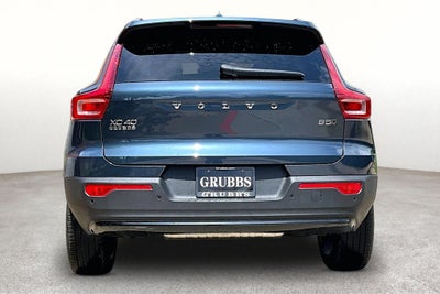2026 Volvo XC40 B5 Ultra