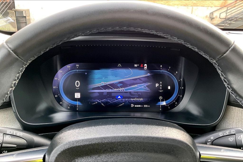 2023 Volvo XC40 B5 Plus Dark Theme