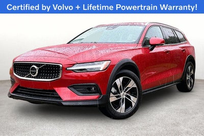 2025 Volvo V60 Cross Country B5 Plus