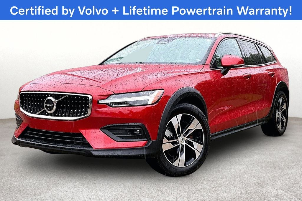 2025 Volvo V60 Cross Country B5 Plus