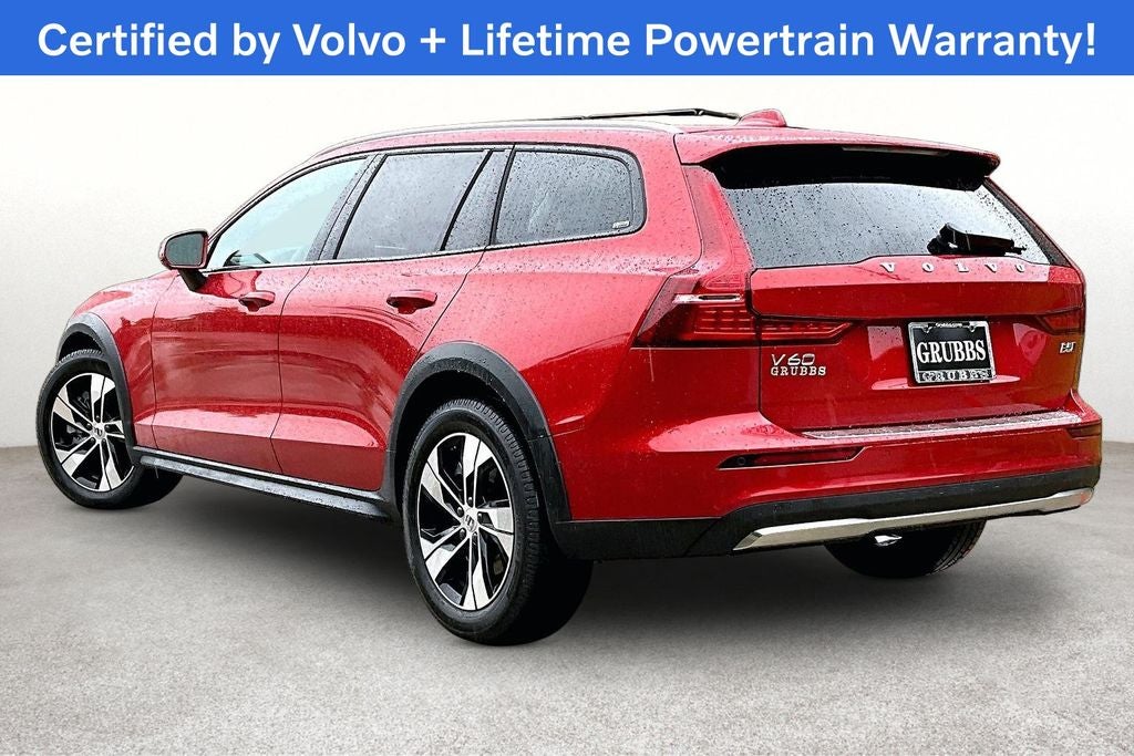 2025 Volvo V60 Cross Country B5 Plus