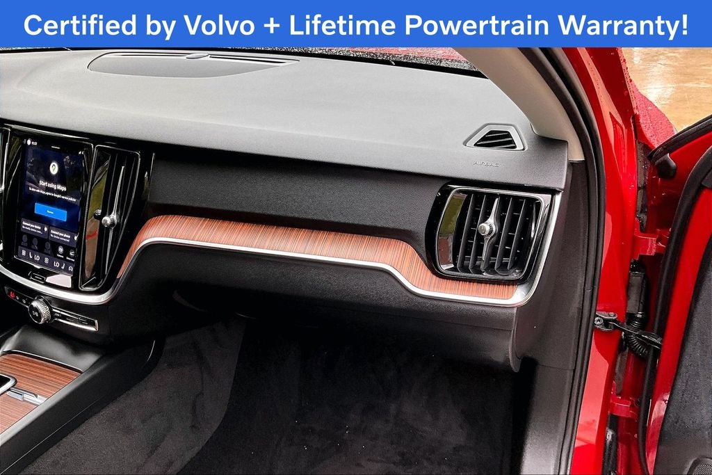 2025 Volvo V60 Cross Country B5 Plus