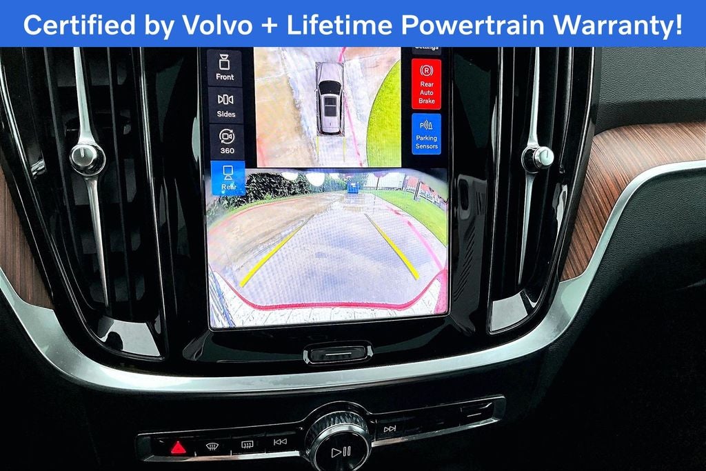 2025 Volvo V60 Cross Country B5 Plus
