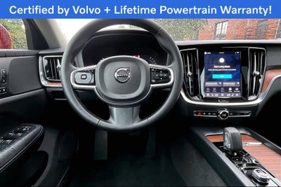 2025 Volvo V60 Cross Country B5 Plus