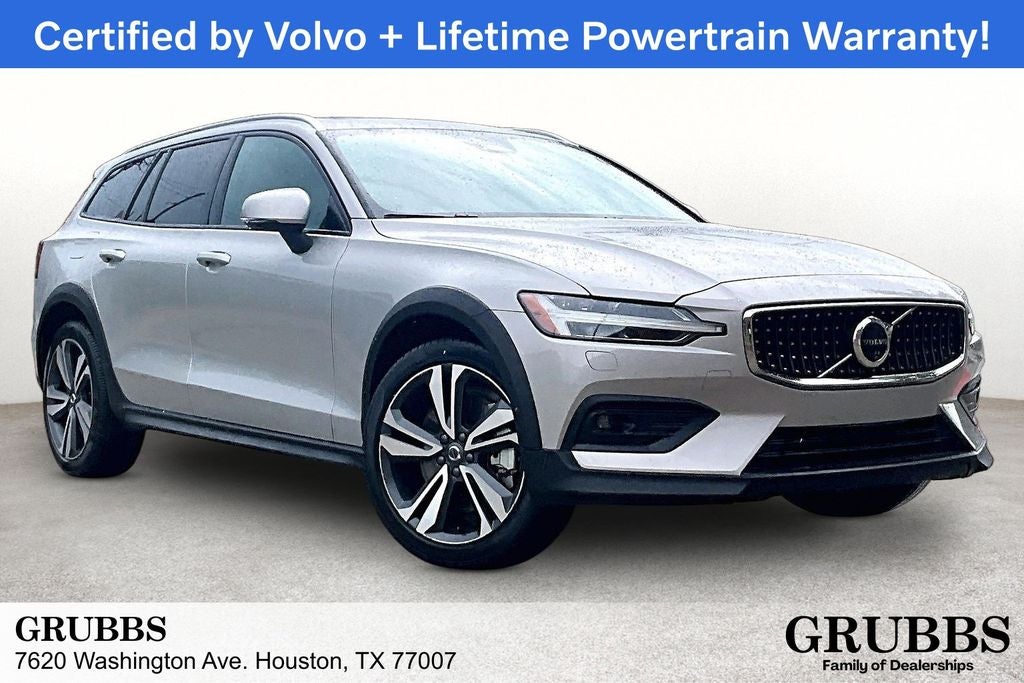 2025 Volvo V60 Cross Country B5 Plus