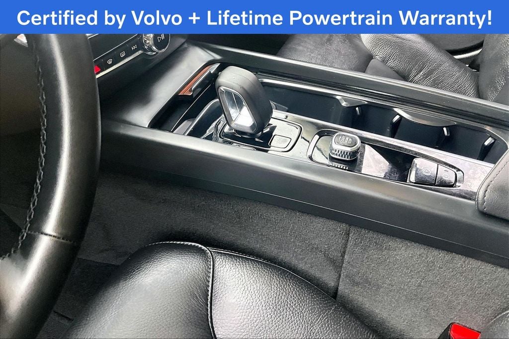 2025 Volvo V60 Cross Country B5 Plus