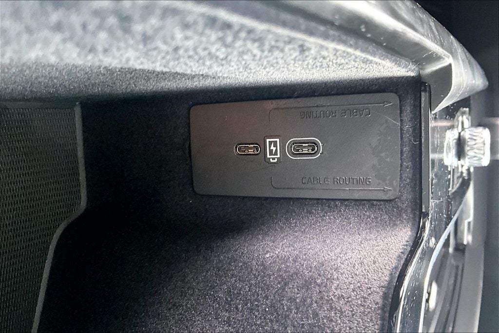 2025 Volvo V60 Cross Country B5 Plus