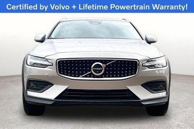 2025 Volvo V60 Cross Country B5 Plus