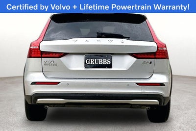 2025 Volvo V60 Cross Country B5 Plus