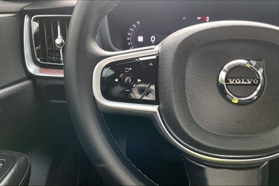 2025 Volvo V60 Cross Country B5 Plus