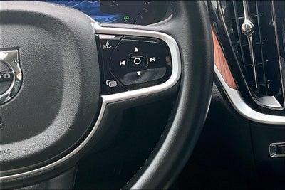 2025 Volvo V60 Cross Country B5 Plus