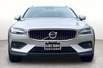 2025 Volvo V60 Cross Country B5 Plus