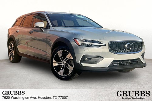 2026 Volvo V60 Cross Country B5 Plus