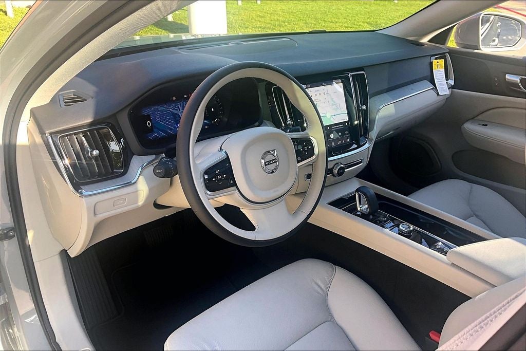 2026 Volvo V60 Cross Country B5 Plus