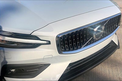 2026 Volvo V60 Cross Country B5 Plus