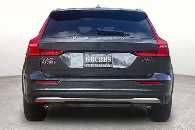 2025 Volvo V60 Cross Country B5 Plus