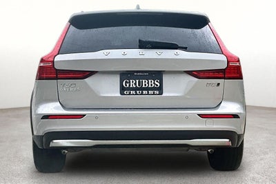 2025 Volvo V60 Cross Country B5 Plus