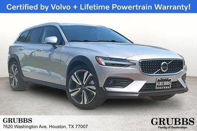 2025 Volvo V60 Cross Country B5 Plus