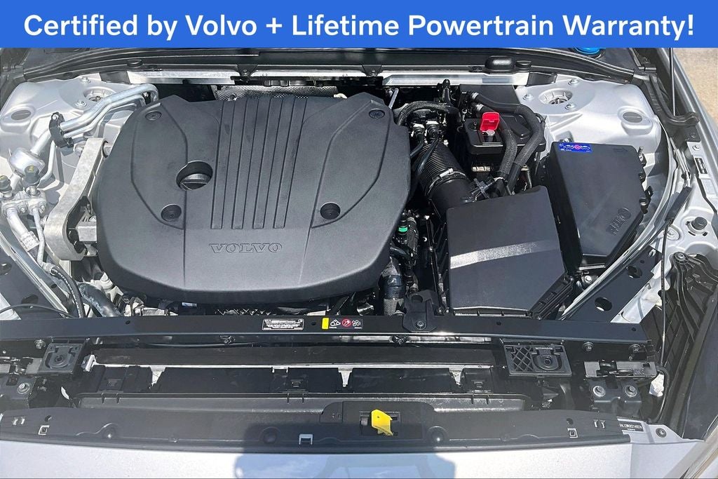 2025 Volvo V60 Cross Country B5 Plus