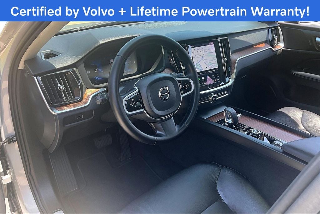 2025 Volvo V60 Cross Country B5 Plus