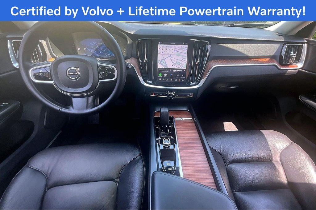 2025 Volvo V60 Cross Country B5 Plus