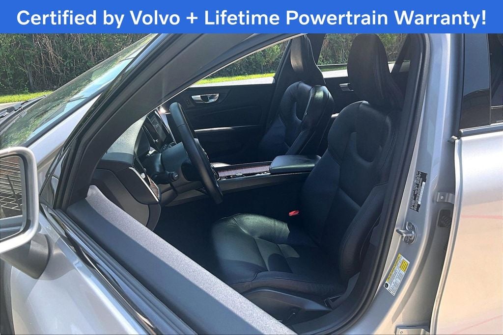 2025 Volvo V60 Cross Country B5 Plus