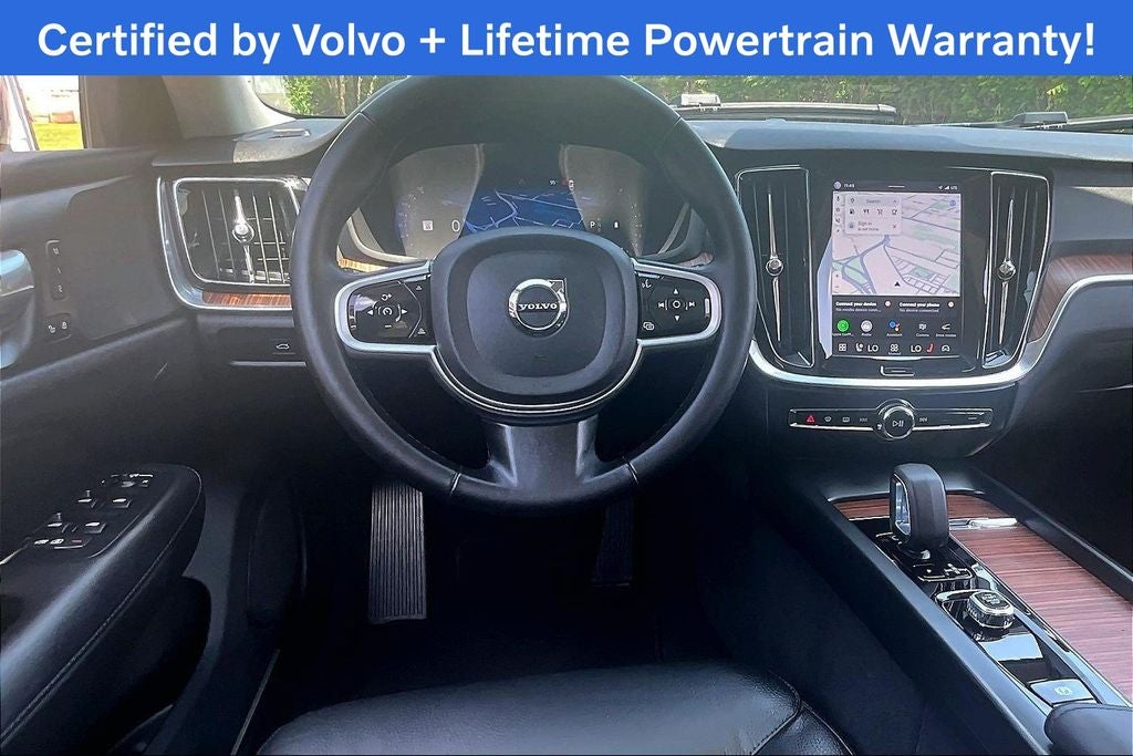2025 Volvo V60 Cross Country B5 Plus