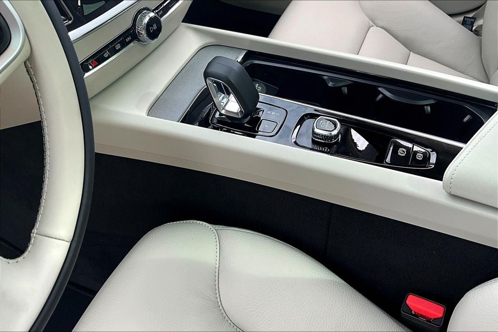 2026 Volvo V60 Cross Country B5 Plus