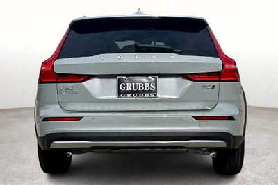 2026 Volvo V60 Cross Country B5 Plus