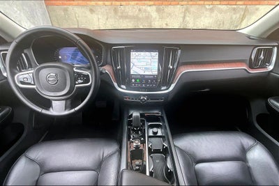 2025 Volvo V60 Cross Country B5 Plus