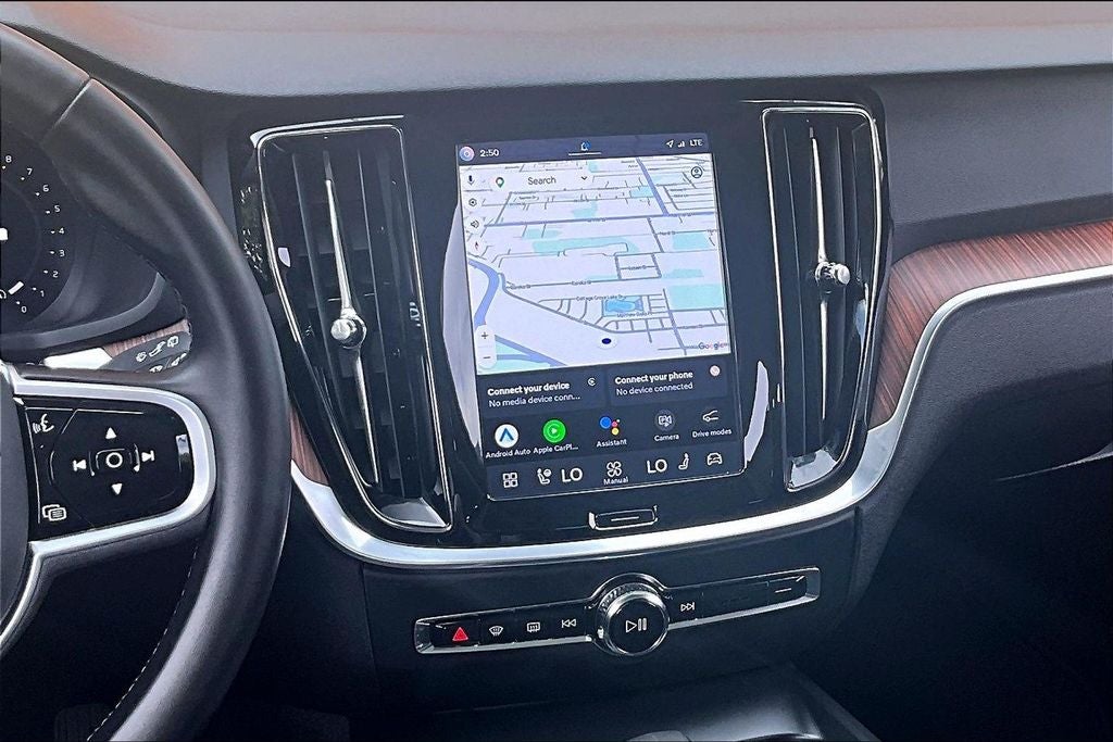2025 Volvo V60 Cross Country B5 Plus