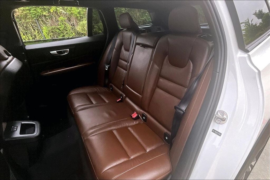 2025 Volvo V60 Cross Country B5 Plus