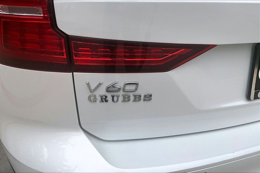 2025 Volvo V60 Cross Country B5 Plus
