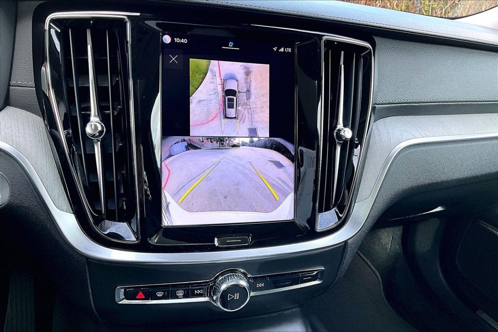 2025 Volvo V60 Cross Country B5 Ultra