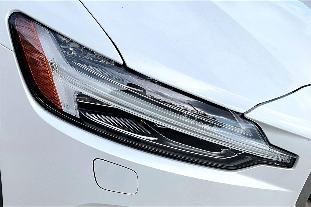 2025 Volvo V60 Cross Country B5 Ultra
