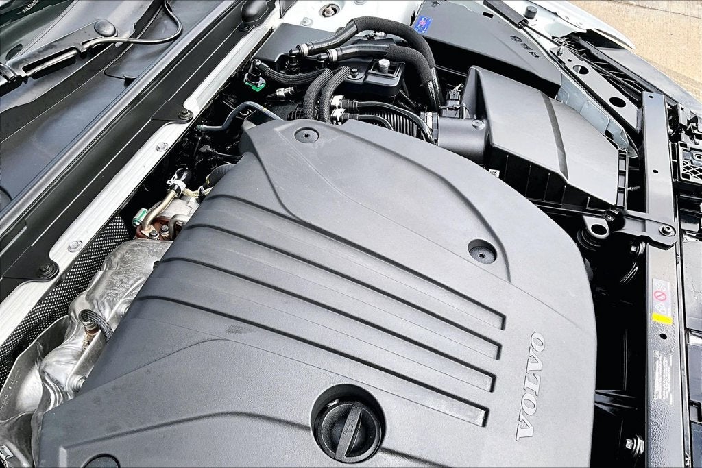 2025 Volvo V60 Cross Country B5 Ultra
