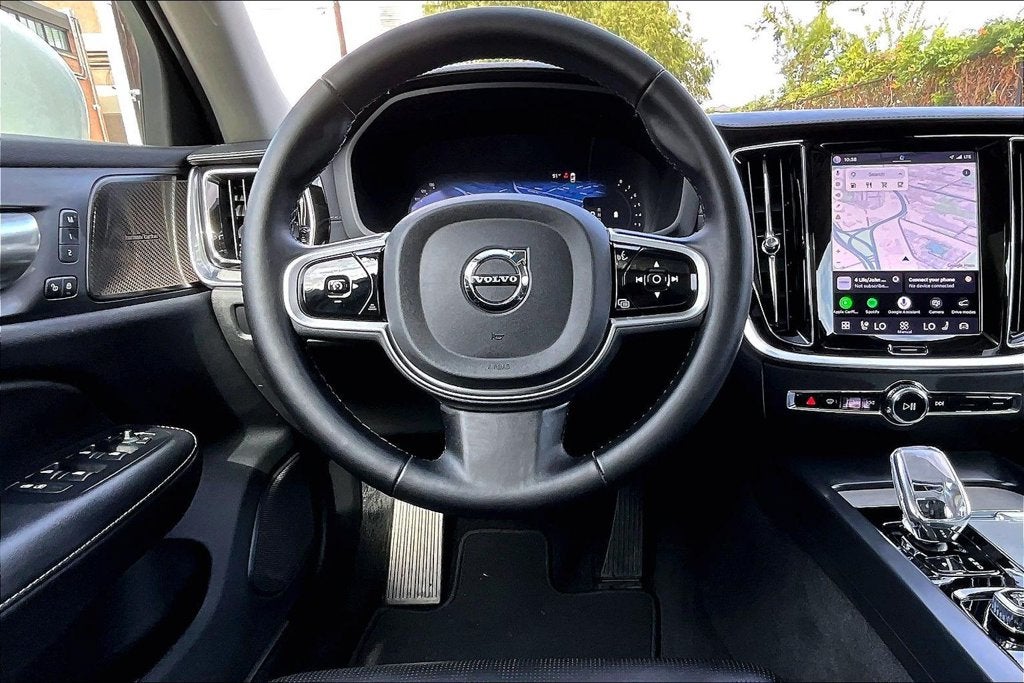 2025 Volvo V60 Cross Country B5 Ultra