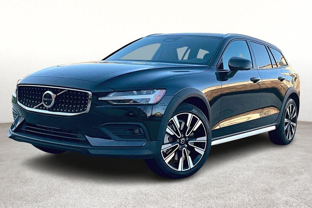2026 Volvo V60 Cross Country B5 Ultra