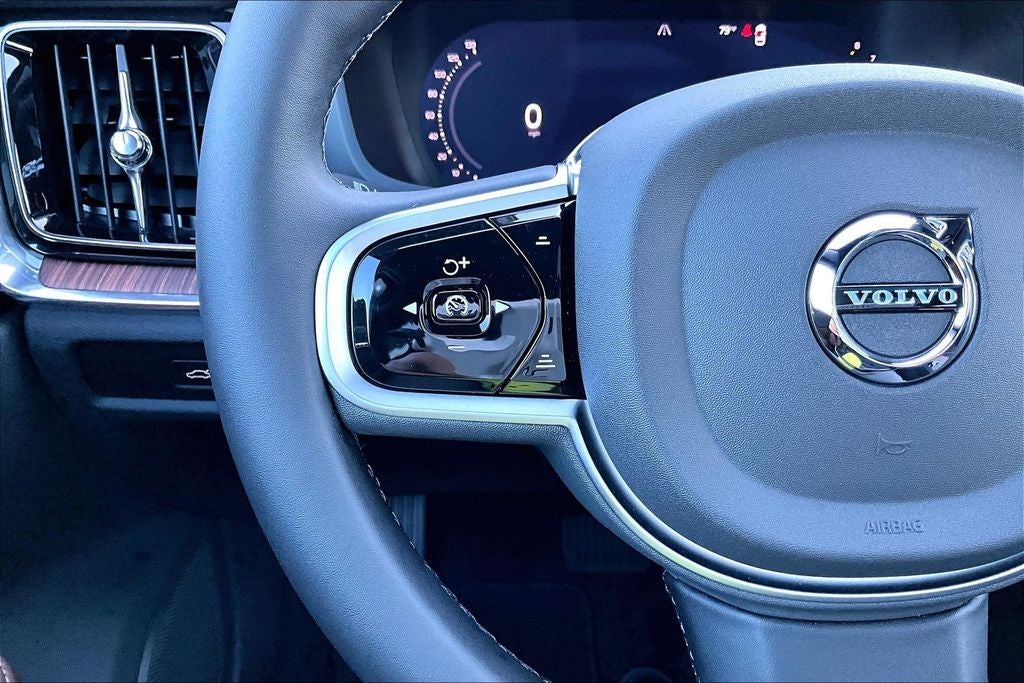 2026 Volvo V60 Cross Country B5 Ultra