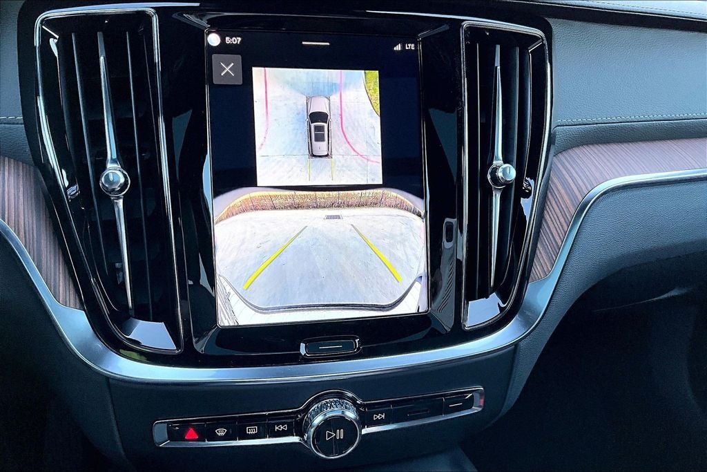 2026 Volvo V60 Cross Country B5 Ultra