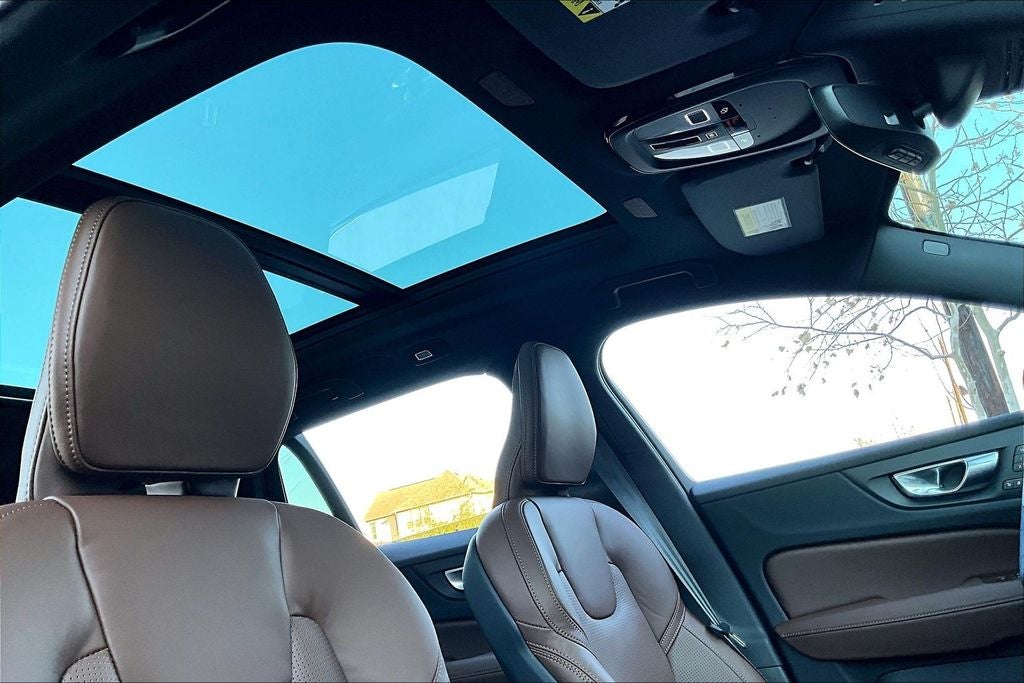 2026 Volvo V60 Cross Country B5 Ultra