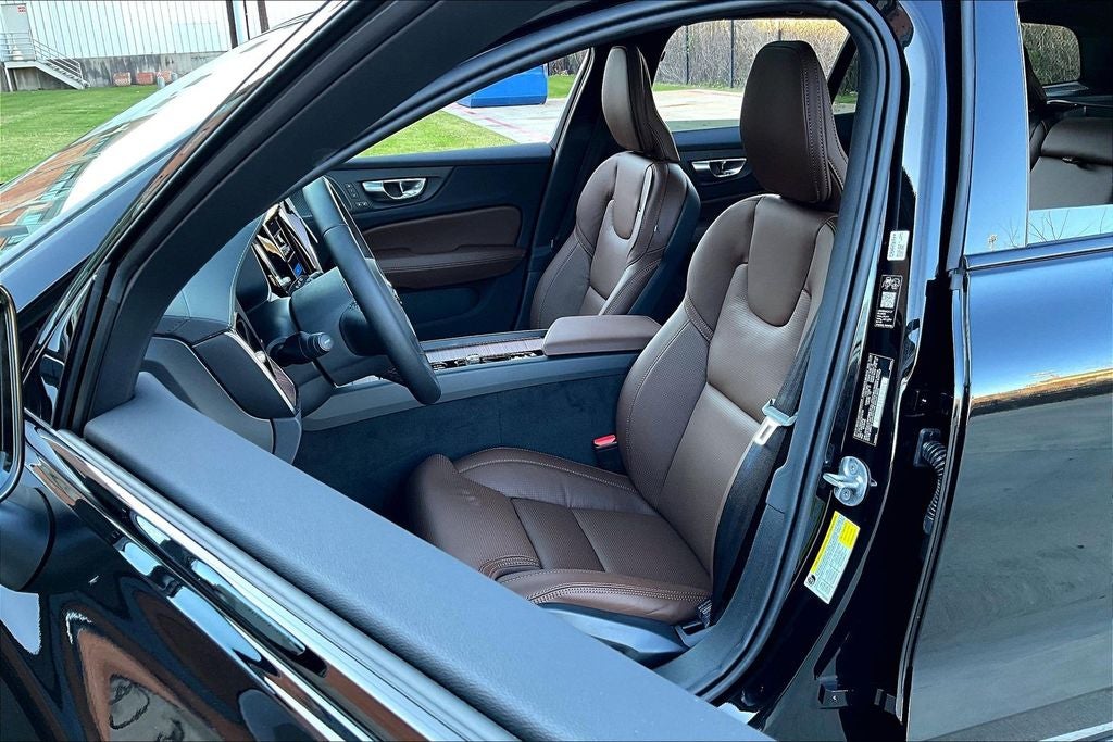 2026 Volvo V60 Cross Country B5 Ultra