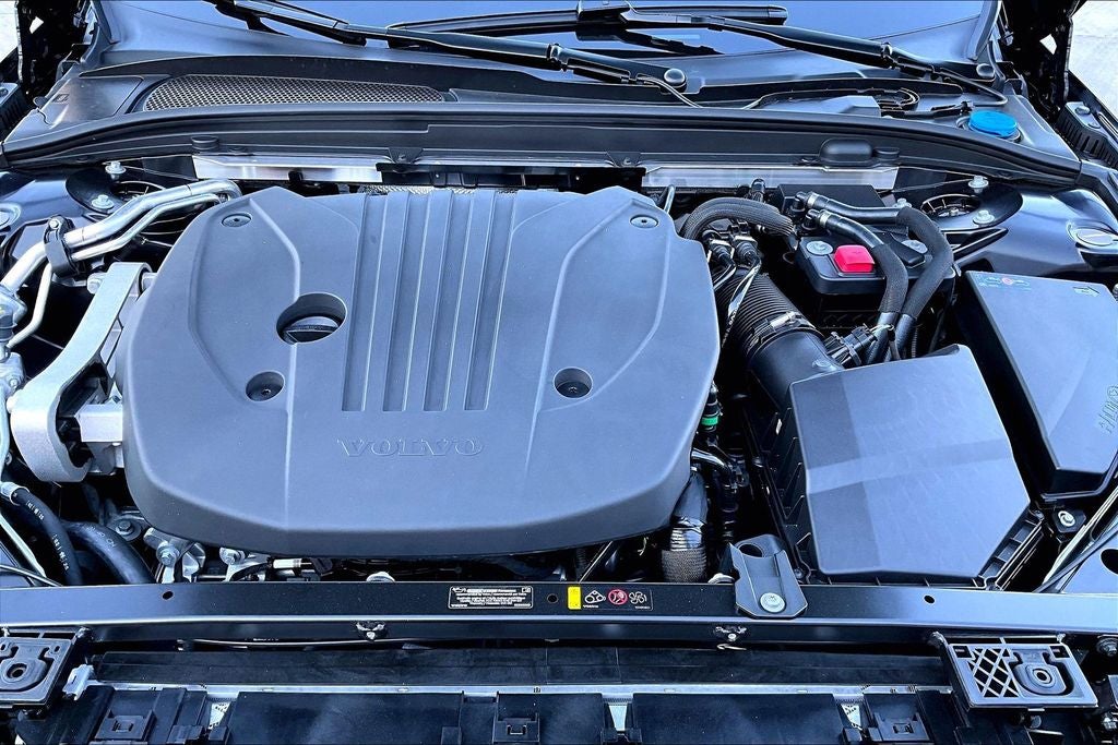 2026 Volvo V60 Cross Country B5 Ultra