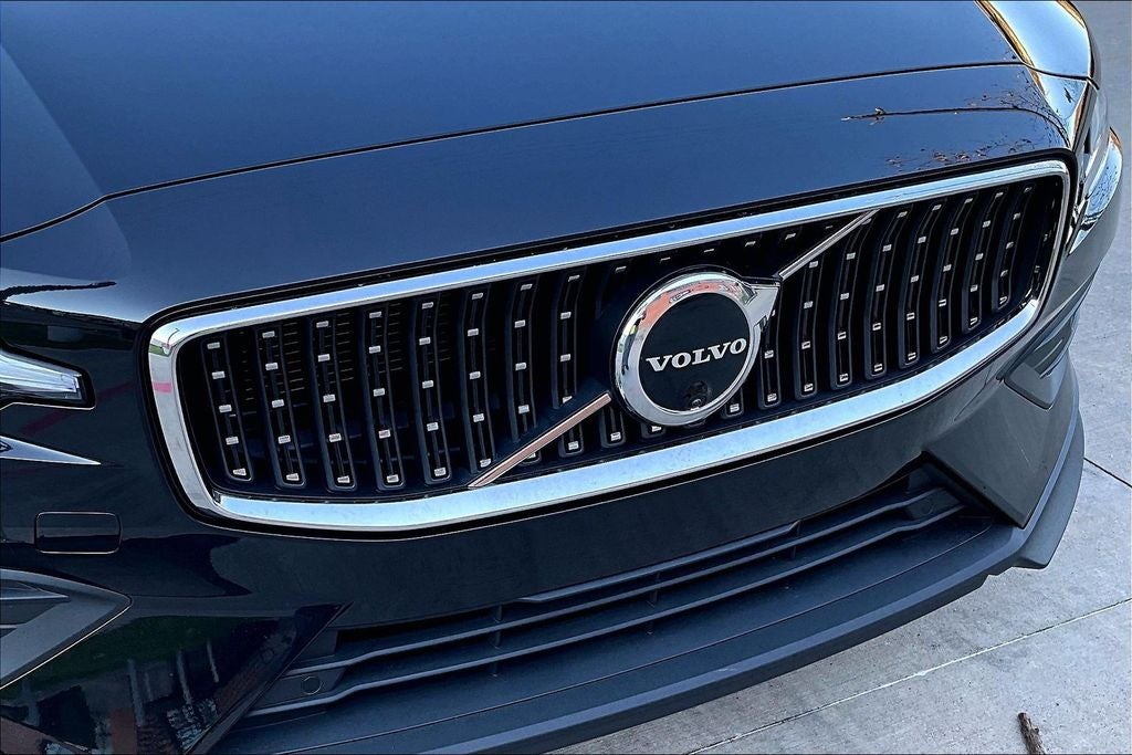 2026 Volvo V60 Cross Country B5 Ultra