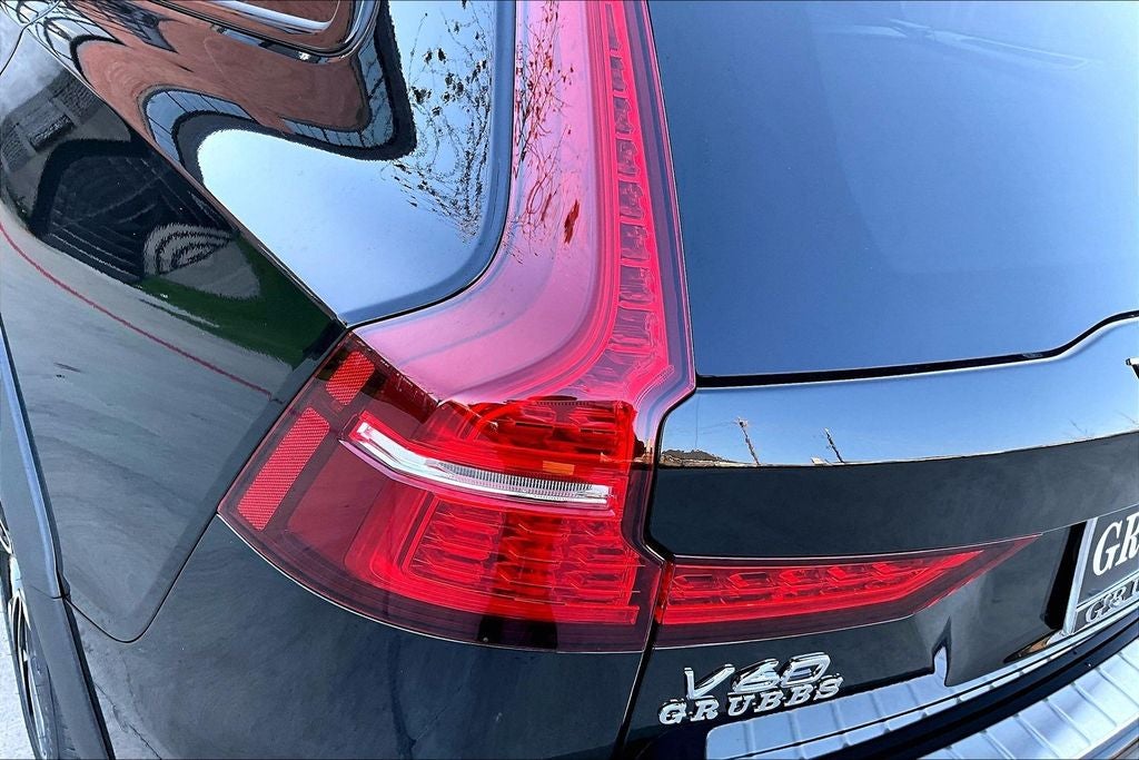 2026 Volvo V60 Cross Country B5 Ultra