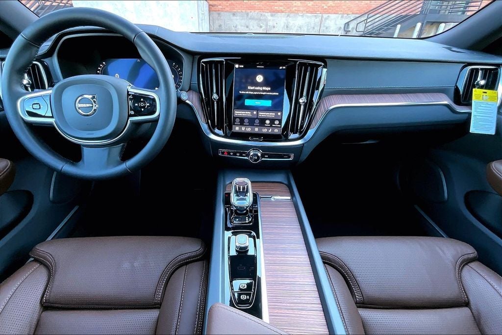 2026 Volvo V60 Cross Country B5 Ultra