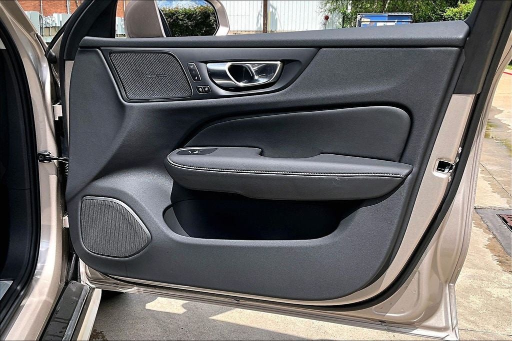 2026 Volvo V60 Cross Country B5 Ultra