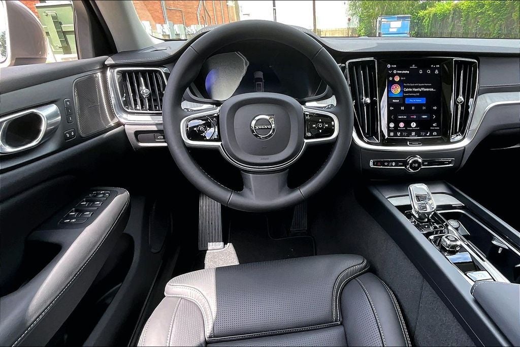 2026 Volvo V60 Cross Country B5 Ultra