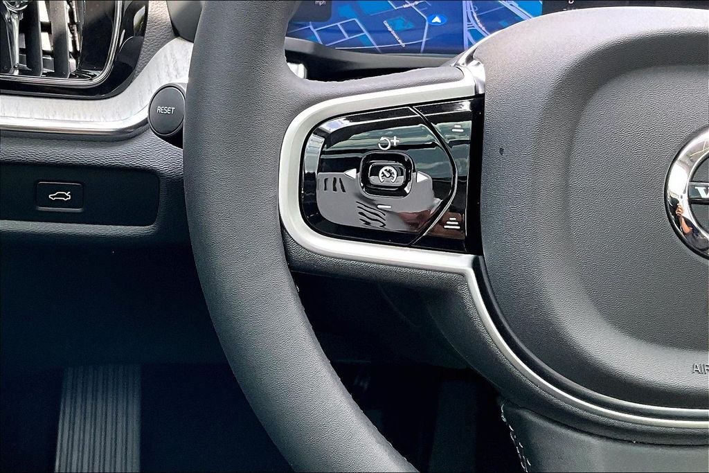 2026 Volvo V60 Cross Country B5 Ultra