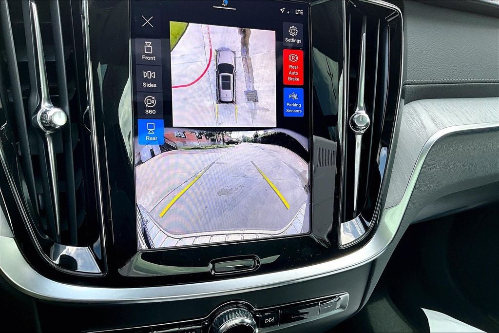 2026 Volvo V60 Cross Country B5 Ultra